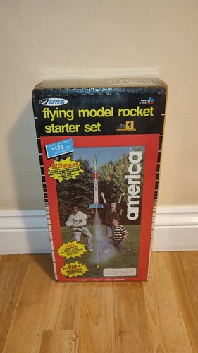 Estes america flying model - estes,