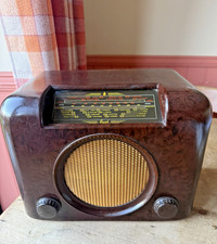 Vintage Bush DAC 90A Bakelite