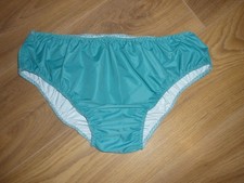 SISSY NOISY JADE WITH PLASTIC