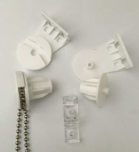 Roller blind fitting kit - fitting, with