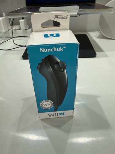 Nintendo nunchuck controller - nintendo,