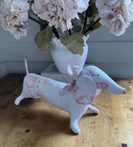 Tilda sausage dog - sausage, faded