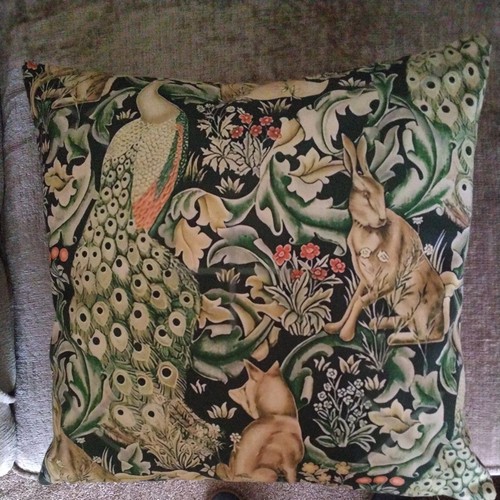 William morris theamed forest - william,