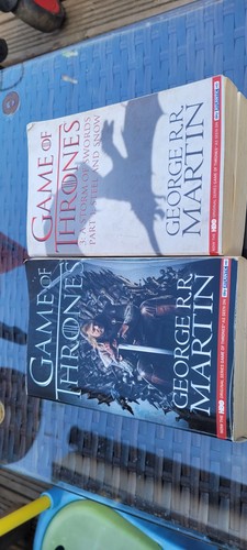 Game thrones book bundle - game,