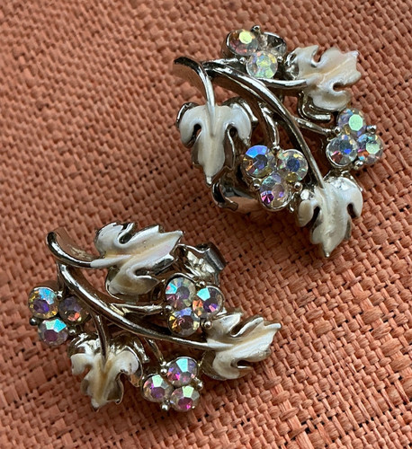 Vintage coro clip earrings - clip, on