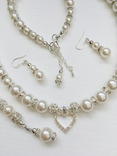 Bridal necklace backdrop - necklace,