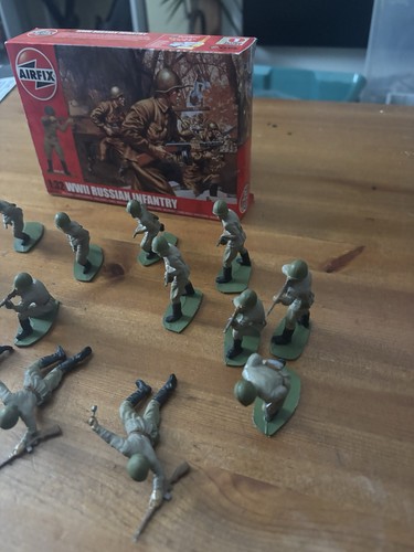 Airfix ww2 russian infantry - russian,