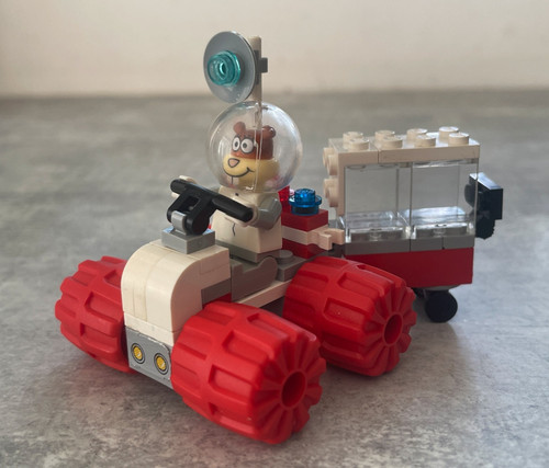 Lego spongebob sandy - -,