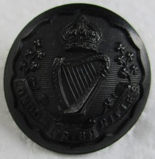 British Army:"LONDON IRISH RIFLES BLACK BUTTON" (Large, 23mm, WW1 Period)