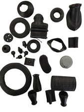 Vespa V50 V90 ET3 SS50 SS90 Smallframe Grommet & Rubber Kit  Black | Restoration