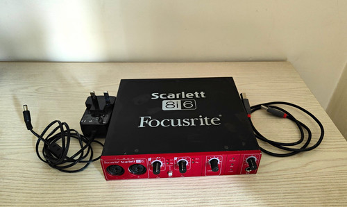 Focusrite scarlett 8i6 - 1st, gen