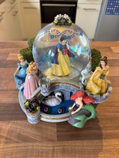 Disney snow globe very rare