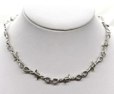 STYLISH SILVER BARBED WIRE