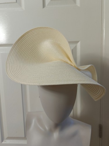 Ivory large straw fascinator - ivory,