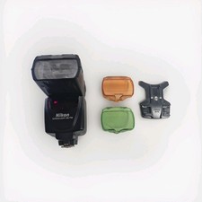 Nikon Speedlight SB-700 Flash – Excellent Condition – Includes Filters, Stand &