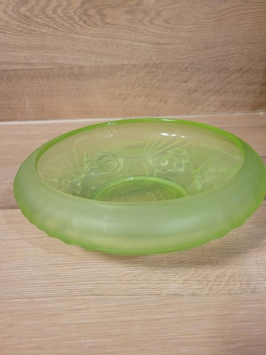 Uranium green glass bowl - green,