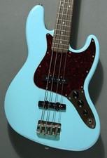 Squier by Fender Classic Vibe 60s Jazz Bass Used Poplar Daphne Blue w/Soft case