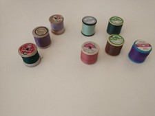 Vintage sewing reels (wood and plastic) and thread x 8 assorted colours, used