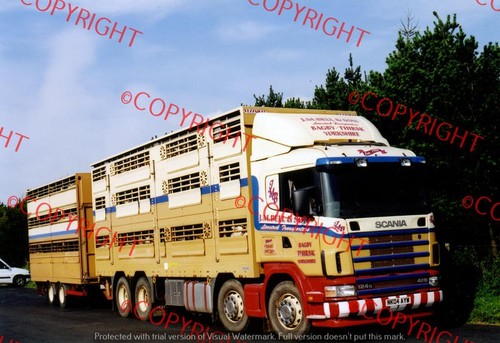 Truck lorry photo - j, m