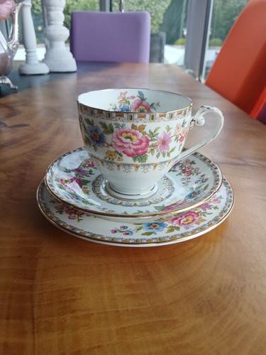 Tea cup saucer and side - saucer,