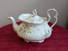 vtg Royal Albert Haworth Large 2.5 Pint Tea Pot 19cm Tall And 23cm Wide