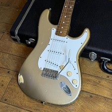 Fender Custom Shop 1960 Relic Stratocaster Shoreline Gold 1996 electric guitar
