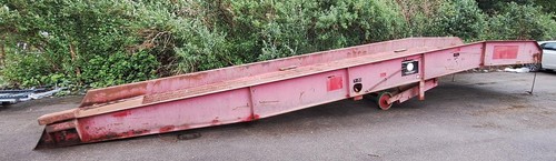Container loading ramp - container,