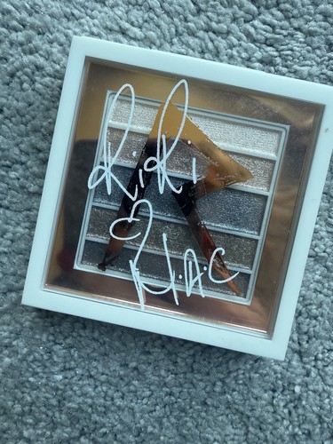 Mac riri rihanna eyeshadow - mac,