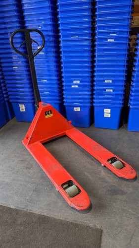 Chadwick braked pallet - chadwick, pump