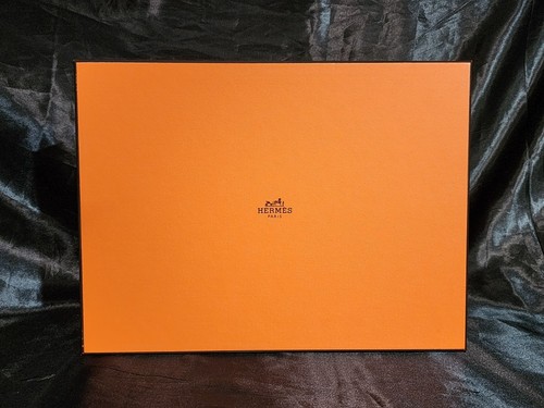 Authentic hermes empty box - empty,