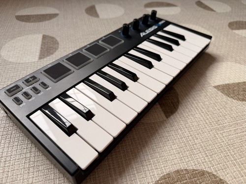 Alesis vmini portable - alesis,