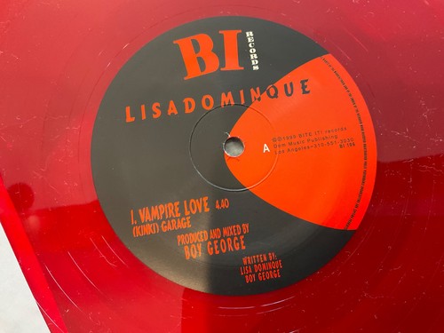 Lisa dominique vampire - lisa, 12"