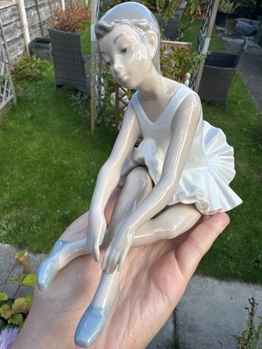 Nao lladro ballerina - by,