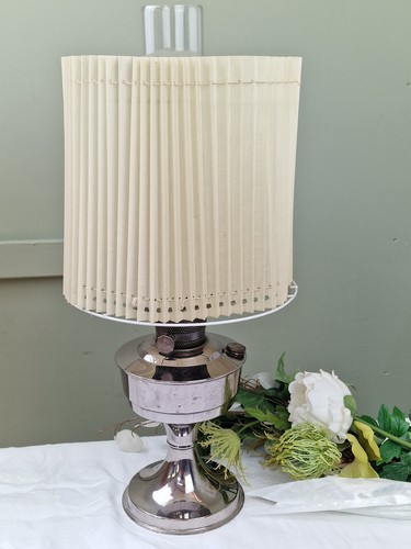 Vintage aladdin oil lamp model - aladdin,