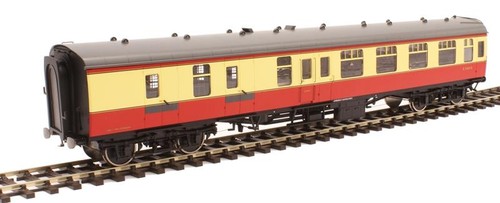 Lionheart trains 001 o - trains,