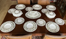 Stunning Vintage Wedgwood Strawberry Hill 30 Piece Dinner Set for Six - VGC