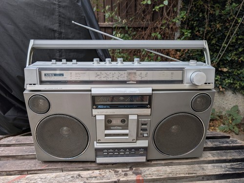 Vintage aiwa boombox tpr - vintage,