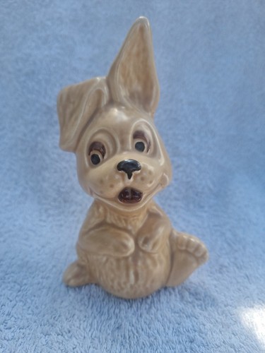 Sylvac vintage rabbit figurine - rabbit,