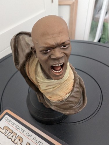 Gentle giant mini bust - bust, mace