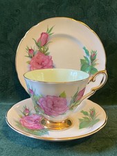 PARAGON HARRY WHEATCROFT WORLD  FAMOUS ROSES TEA TRIO  PRELUDE