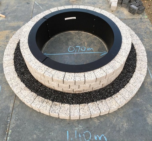 Round stone fire - round,