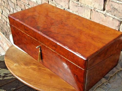 Beautiful writing slope - 20",