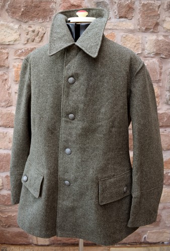 New vintage 100 wool - 40-44", 100%