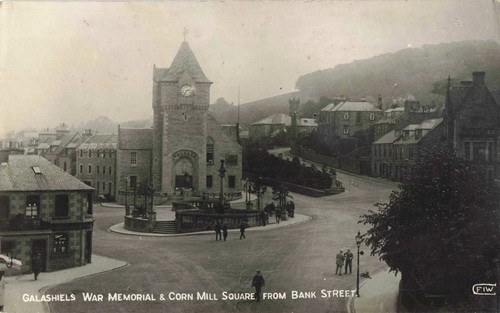 Galashiels war memorial - war,