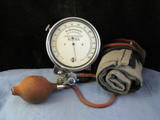 OSCILLOTONOMETER RECKLINGHAUSEN DOCTORS BLOOD PRESSURE MEDICAL TOOL INSTRUMENT