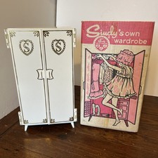 Vintage 1960s Pedigree Sindy