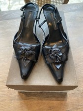 Pretty Black Leather Pied A