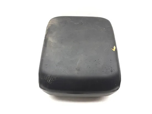 Middle bottom seat - middle,