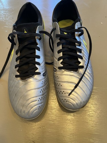 Nike tiempo legend football - 10,
