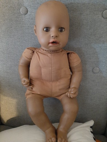 Zapf creations c 2005 - 17",